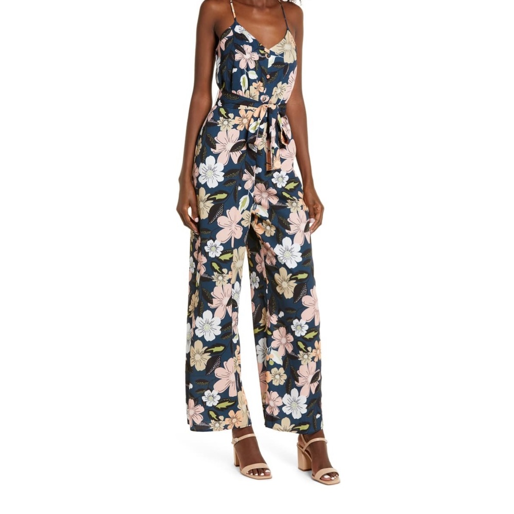 NEW Chelsea28 Women’s Jumpsuit